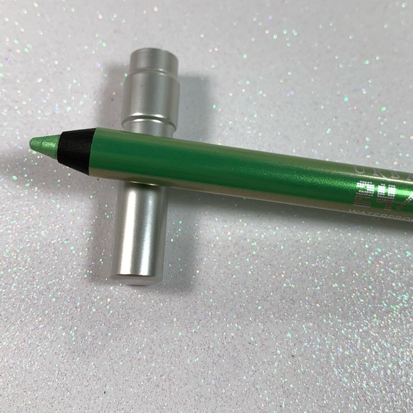 Urban Decay Eyeliner Pencil Freak NWOB - Picture 3 of 4
